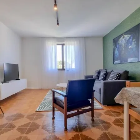 Apartments Valerian Apartment *