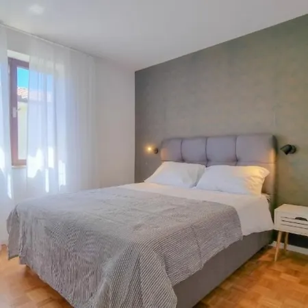 Apartments Valerian Apartment