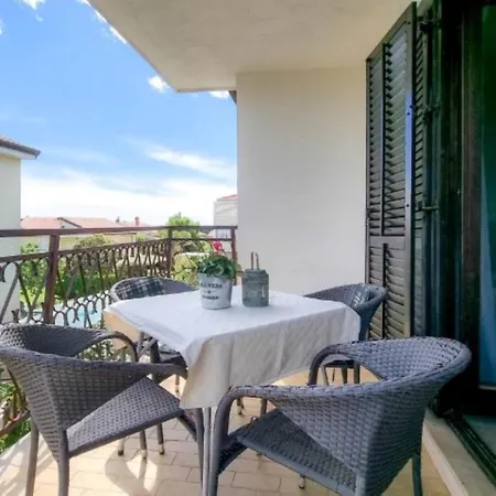 Apartment Apartments Valerian Novigrad Istria